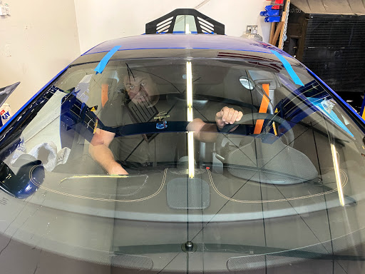 Ninoos Auto Glass image