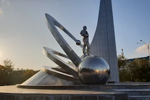 Monument of Gagarin image