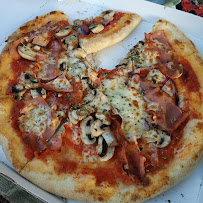 Pizza du Pizzeria Chez Marius pizzas claouey à Lège-Cap-Ferret - n°11