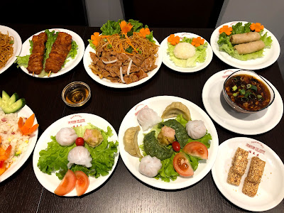 Chez LIN « Traiteur Asiatique » à Versailles