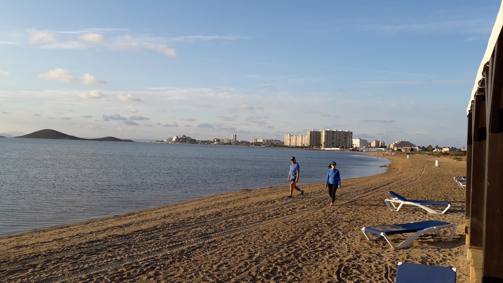 Valokuva Playa El Viveroista. sisältäen pieni lahti