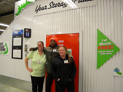 Truck Rental Agency «U-Haul Moving & Storage of Maple Shade», reviews and photos, 121 Kings Hwy, Maple Shade Township, NJ 08052, USA