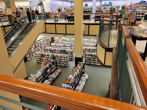 Book Store «Barnes & Noble», reviews and photos, 47 E Chicago Ave, Naperville, IL 60540, USA