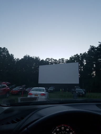 Drive-in Movie Theater «Overlook Drive-In Theatre», reviews and photos, 126 De Garmo Rd, Poughkeepsie, NY 12601, USA