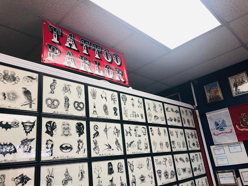 Tattoo Shop «4 Anchors Tattoo», reviews and photos, 2314 Green Bay Rd, North Chicago, IL 60064, USA