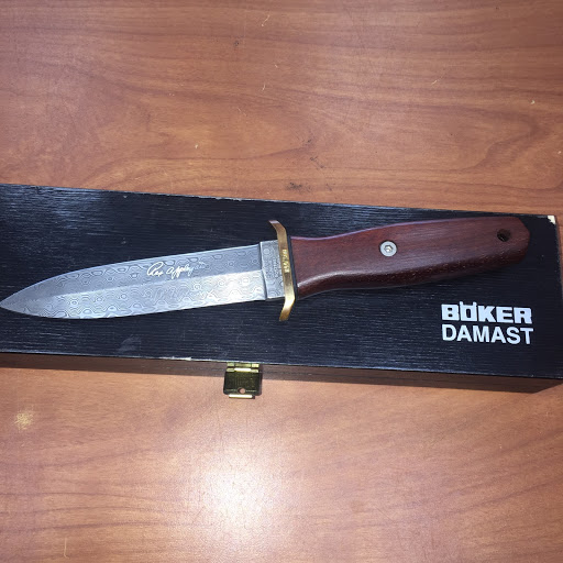 Pawn Shop «Calvert Pawn», reviews and photos, 102 Central Square Dr, Prince Frederick, MD 20678, USA