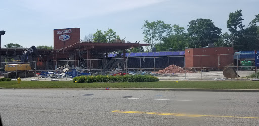 Gas Station «Delta Sonic Car Wash», reviews and photos, 1415 Ogden Ave, Downers Grove, IL 60515, USA