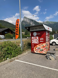 Pizza du Pizzas à emporter Le Petit Mazot à Samoëns - n°2
