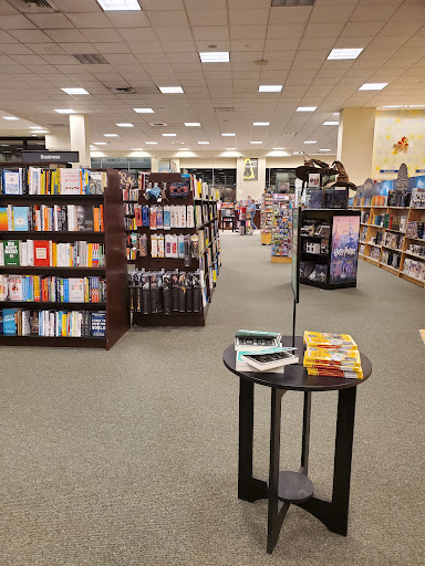 Book Store «Barnes & Noble», reviews and photos, 1350 Scenic Hwy S #100, Snellville, GA 30078, USA