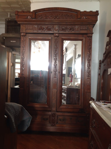 Antique Furniture Store «Every Now & Then Antique Furniture Mall», reviews and photos, 430 W Benson St, Cincinnati, OH 45215, USA