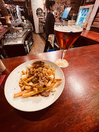 Plats et boissons du Restaurant The Canadian Embassy Pub à Paris - n°16
