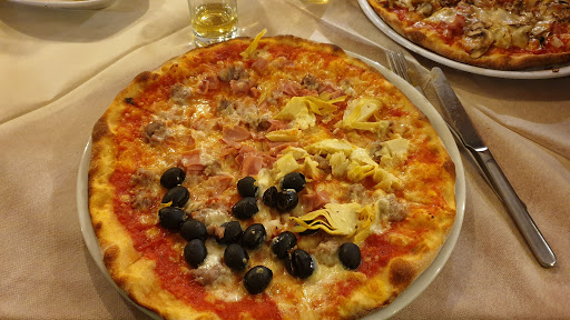 Pizzeria L800 in Prezza, Provincia dellAquila