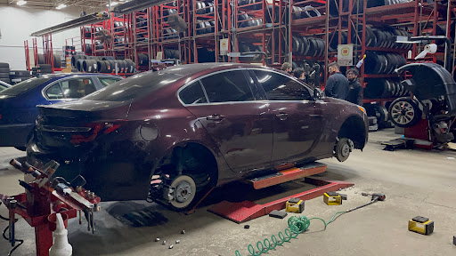 Tire Shop «Discount Tire Store - Palatine, IL», reviews and photos, 1940 N Rand Rd, Palatine, IL 60074, USA