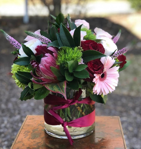 Florist «Petals Flowers & Fine Gifts», reviews and photos, 4 Rockland Rd, Wilmington, DE 19807, USA