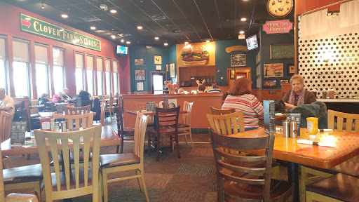 Shopping Mall «The Mall at Partridge Creek», reviews and photos, 17420 Hall Rd, Charter Twp of Clinton, MI 48038, USA