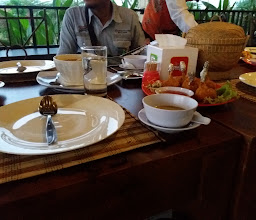 De Tumpit Resto photo