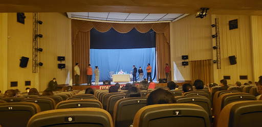 Rerun theaters in Cochabamba
