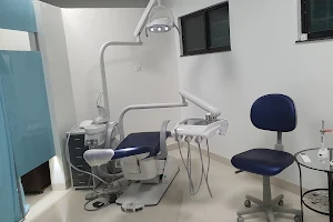 Dr. Kothawala 's Dental Cure & Care Center (New Mankapur Branch) image