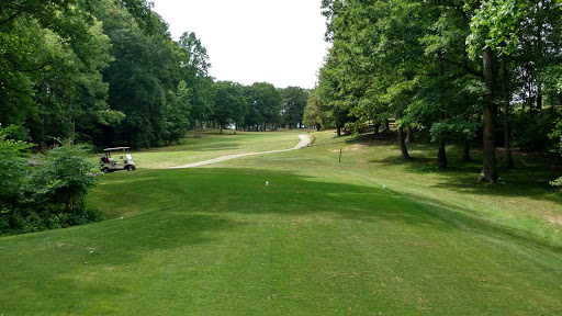 Golf Course «White Plains Golf Course», reviews and photos, 1015 St Charles Pkwy, White Plains, MD 20695, USA