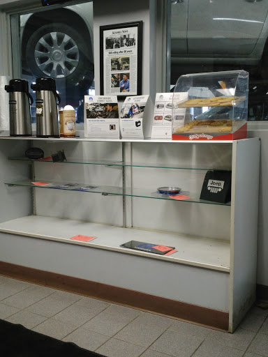 Car Dealer «Palmen Motors Dodge Chrysler Jeep Ram», reviews and photos, 5431 75th St, Kenosha, WI 53142, USA