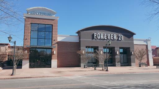 Forever 21, 12300 Jefferson Ave #100, Newport News, VA 23602, USA, 