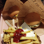 Photo n°1 de l'avis de Grinse.a fait le 30/03/2024 à 20:15 sur le  Salzhaus Imbiss à Friedberg