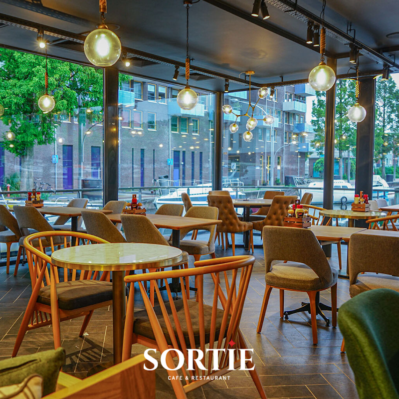 Sortie Cafe & Restaurant