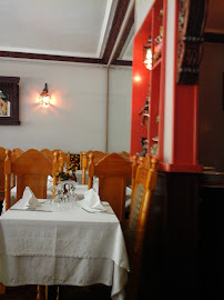Atmosphère du Restaurant indien Restaurant Neelkanth à Paris - n°5