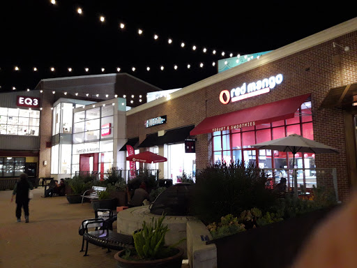 Shopping Mall «Powell Street Plaza Shopping Center», reviews and photos, 5795 Christie Ave, Emeryville, CA 94608, USA