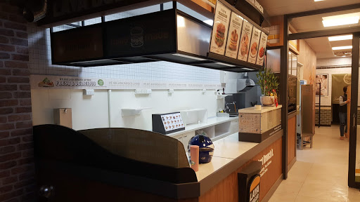 拉亞漢堡 大溪老街店