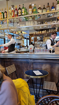 Atmosphère du Restaurant Café Varenne à Paris - n°11