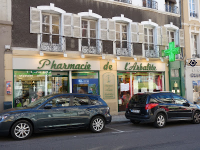 Pharmacie de l'Arbalète à Autun