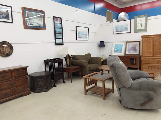 Thrift Store «Volunteers of America - West Broad Street», reviews and photos, 5640 W Broad St, Columbus, OH 43228, USA