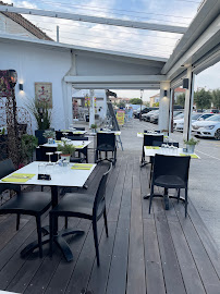 Atmosphère du Restaurant français La Table Du 9 à Saintes-Maries-de-la-Mer - n°1