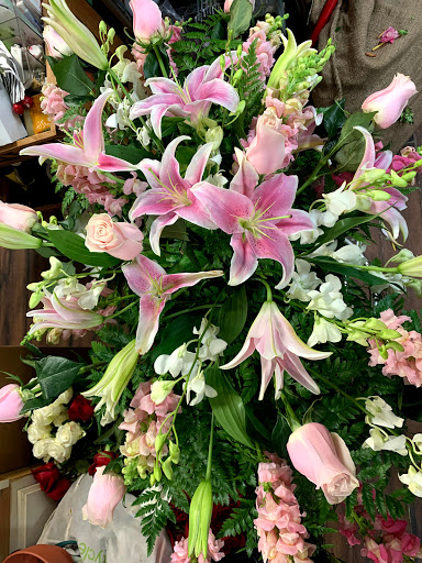 Florist «Victorian Rose Florist», reviews and photos, 53 Main St, Hebron, CT 06248, USA