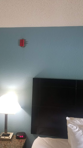 Hotel «Quality Inn & Suites West Waterpark», reviews and photos, 317 N Cedar Bluff Rd, Knoxville, TN 37923, USA