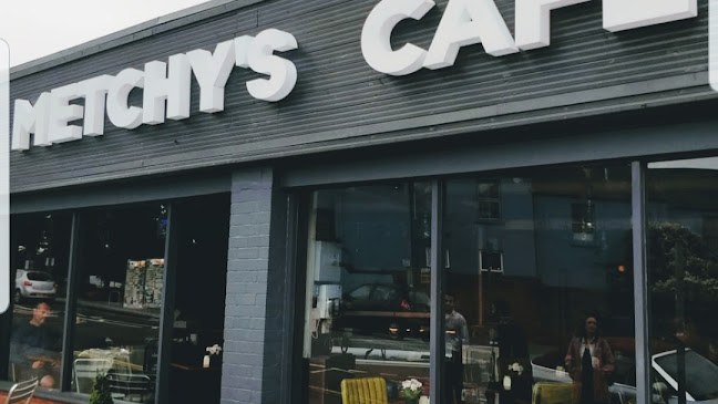 Metchy's Cafe & Bar