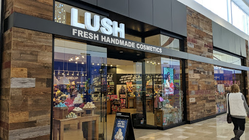 Cosmetics Store «Lush Cosmetics», reviews and photos, 3111 W Chandler Blvd, Chandler, AZ 85226, USA