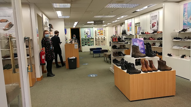 Reviews of Clarks in Aberystwyth - Shoe store