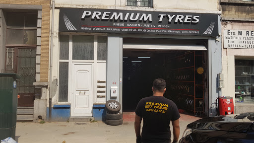 Premium tyre pneu