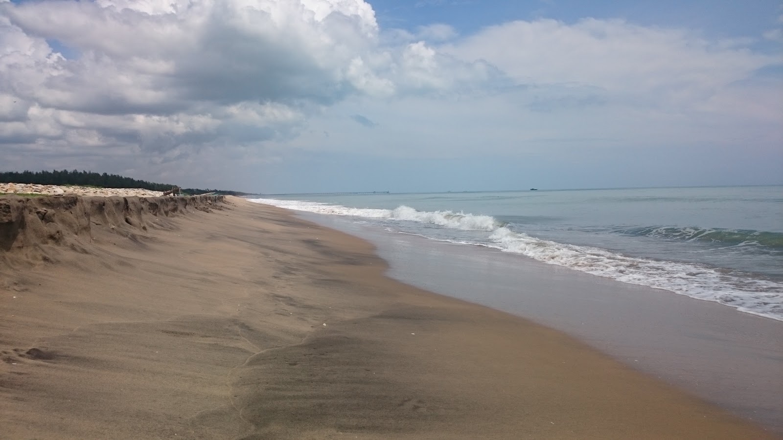 Foto de Old Beach Nagapattinam con parcialmente limpio nivel de limpieza