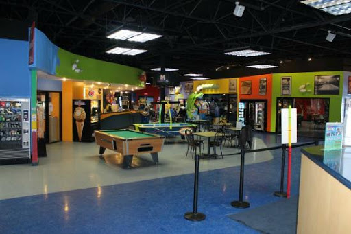 Bowling Alley «Strikes & Spares Entertainment Center», reviews and photos, 5419 N. Grape Rd., Mishawaka, IN 46545, USA