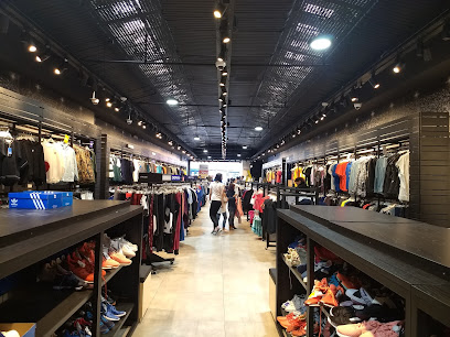 Adidas Outlet Store Chapinero