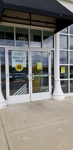 Shoe Store «DSW Designer Shoe Warehouse», reviews and photos, 1751 Carl D. Silver Parkway, Fredericksburg, VA 22401, USA