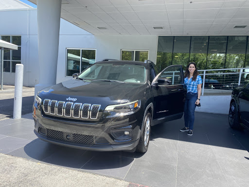 Dodge Dealer «Dadeland Dodge Chrysler Jeep Ram», reviews and photos, 16501 S Dixie Hwy, Miami, FL 33157, USA