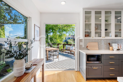 Cush Real Estate image