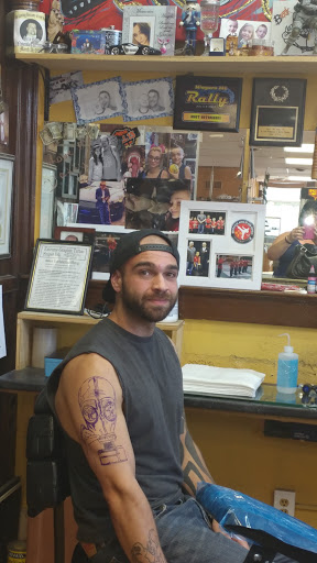 Tattoo Shop «Extreme Graphix II», reviews and photos, 1631 Dewey Ave # 1, Rochester, NY 14615, USA