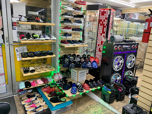 Vaporizer Store «210 Discount Store», reviews and photos, 4906 W Commerce St, San Antonio, TX 78237, USA