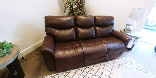 Furniture Store «La-Z-Boy Furniture Galleries», reviews and photos, 19230 Alderwood Mall Pkwy #180, Lynnwood, WA 98036, USA