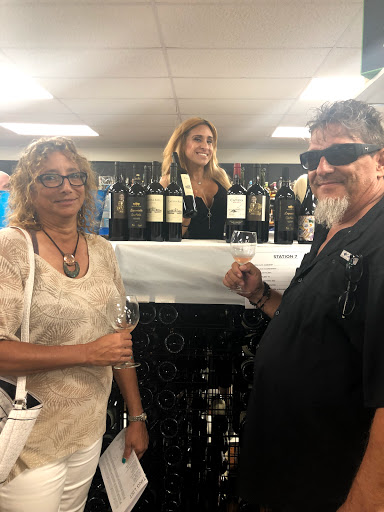 Liquor Store «Crown Wine & Spirits», reviews and photos, 1590 S Dixie Hwy, Coral Gables, FL 33146, USA